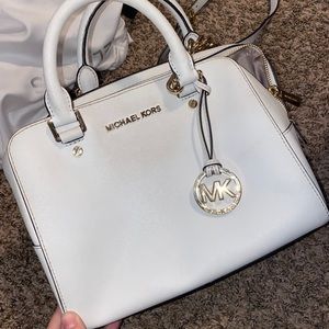 Michael Kors Jet Set Travel Purse